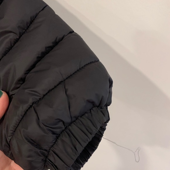 Faux The North Face Black Puffy Jacket Size M— LIKE NEW - Picture 4 of 13
